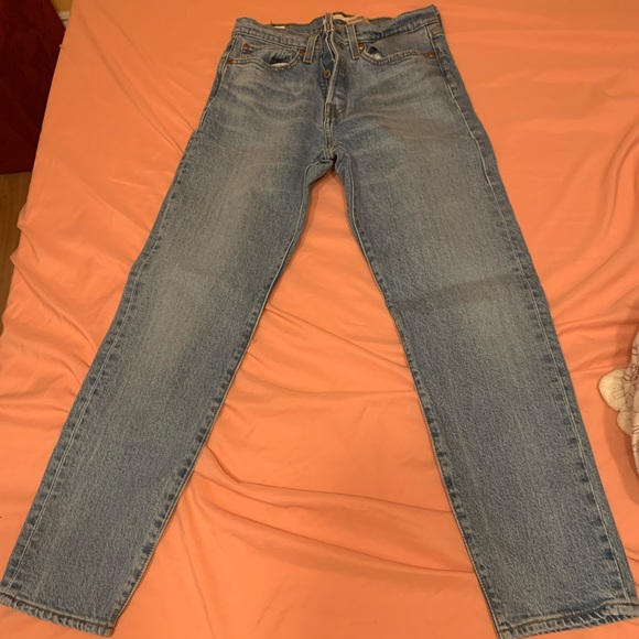 Light Levis Jeans - Picture 1 of 2